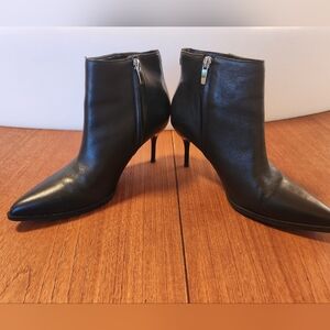 Nine West Black Leather Ankle Boots